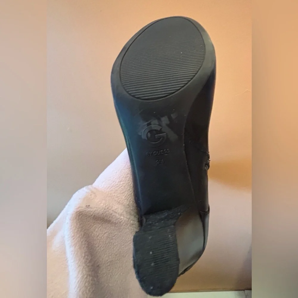 Black Boots G by Guess Size 9M Gorgeous Detail - Picture 5 of 7